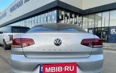 Volkswagen Passat B8 рестайлинг, 2019 год, 2 395 000 рублей, 4 фотография