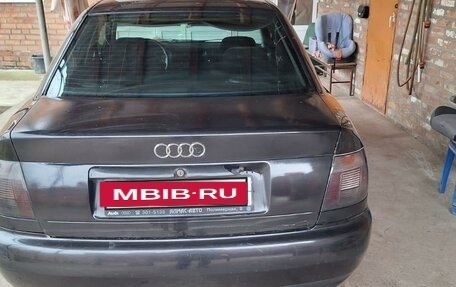 Audi A4, 1996 год, 399 000 рублей, 3 фотография