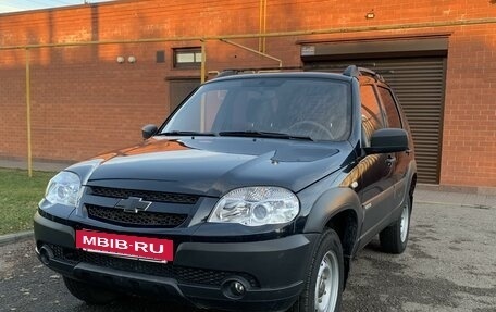 Chevrolet Niva I рестайлинг, 2014 год, 700 000 рублей, 2 фотография