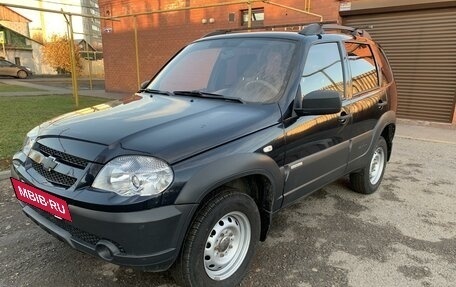 Chevrolet Niva I рестайлинг, 2014 год, 700 000 рублей, 3 фотография