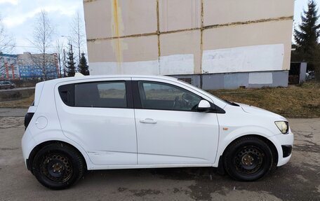 Chevrolet Aveo III, 2012 год, 700 000 рублей, 3 фотография