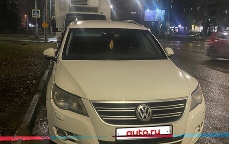 Volkswagen Tiguan I, 2010 год, 950 000 рублей, 2 фотография