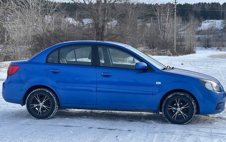 KIA Rio II, 2011 год, 750 000 рублей, 2 фотография