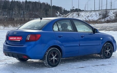 KIA Rio II, 2011 год, 750 000 рублей, 3 фотография