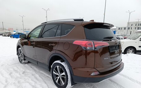 Toyota RAV4, 2017 год, 2 859 000 рублей, 5 фотография