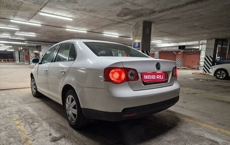 Volkswagen Jetta VI, 2009 год, 730 000 рублей, 4 фотография