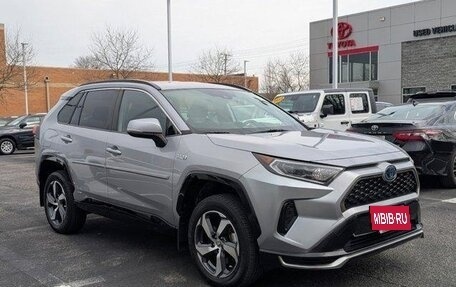 Toyota RAV4, 2021 год, 3 985 000 рублей, 2 фотография