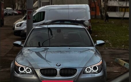 BMW M5, 2005 год, 2 830 000 рублей, 2 фотография