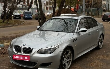 BMW M5, 2005 год, 2 830 000 рублей, 3 фотография