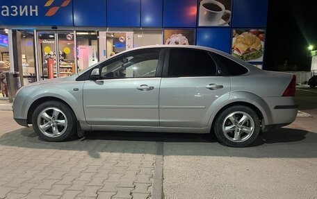 Ford Focus II рестайлинг, 2006 год, 469 999 рублей, 2 фотография