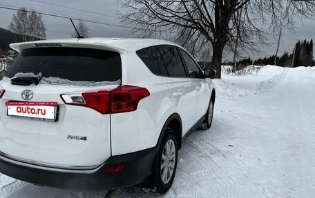 Toyota RAV4, 2014 год, 2 250 000 рублей, 3 фотография