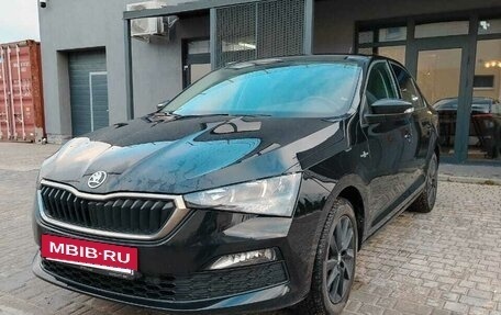 Skoda Rapid II, 2022 год, 2 000 000 рублей, 2 фотография