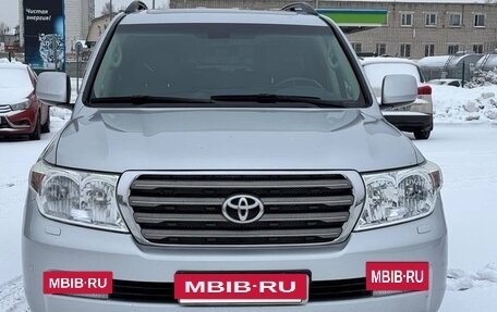 Toyota Land Cruiser 200, 2008 год, 2 850 000 рублей, 2 фотография