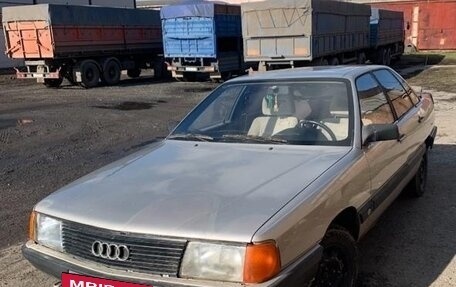 Audi 100, 1986 год, 210 000 рублей, 3 фотография