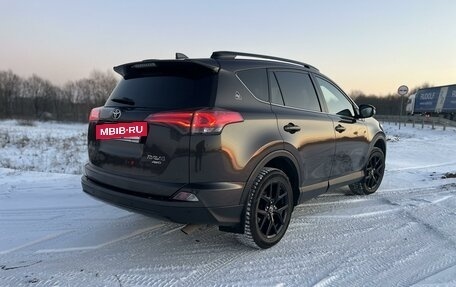 Toyota RAV4, 2018 год, 2 950 000 рублей, 2 фотография