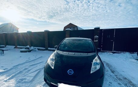 Nissan Leaf I, 2013 год, 1 300 000 рублей, 2 фотография