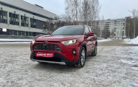 Toyota RAV4, 2021 год, 5 000 000 рублей, 2 фотография