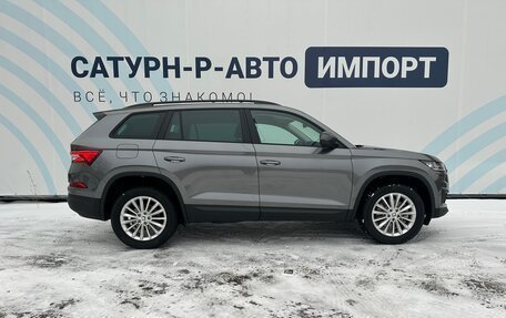 Skoda Kodiaq I, 2024 год, 4 990 000 рублей, 3 фотография