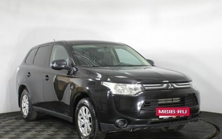 Mitsubishi Outlander III рестайлинг 3, 2012 год, 1 050 000 рублей, 3 фотография