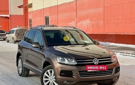 Volkswagen Touareg III, 2012 год, 2 499 000 рублей, 3 фотография