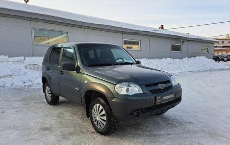 Chevrolet Niva I рестайлинг, 2018 год, 839 000 рублей, 3 фотография