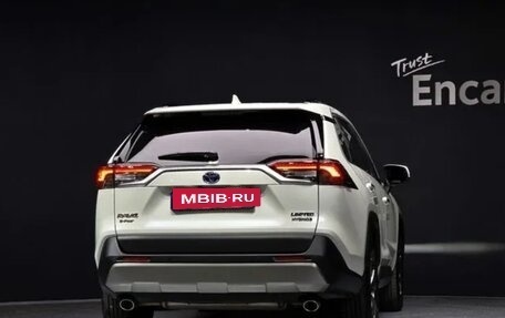 Toyota RAV4, 2022 год, 3 960 000 рублей, 3 фотография