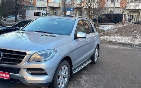 Mercedes-Benz M-Класс, 2012 год, 3 300 000 рублей, 2 фотография