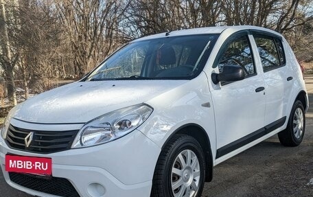 Renault Sandero I, 2012 год, 735 000 рублей, 6 фотография