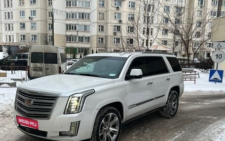 Cadillac Escalade IV, 2016 год, 4 500 000 рублей, 3 фотография