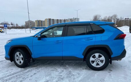 Toyota RAV4, 2020 год, 3 229 000 рублей, 6 фотография