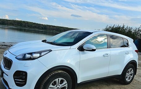 KIA Sportage IV рестайлинг, 2017 год, 2 050 000 рублей, 2 фотография