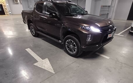 Mitsubishi L200 IV рестайлинг, 2023 год, 5 300 000 рублей, 7 фотография