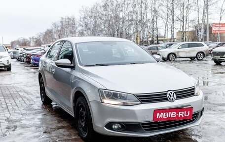 Volkswagen Jetta VI, 2013 год, 822 000 рублей, 7 фотография