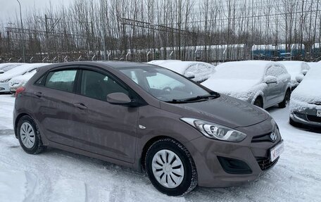 Hyundai i30 II рестайлинг, 2014 год, 910 000 рублей, 3 фотография