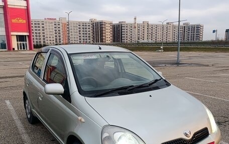 Toyota Vitz, 2001 год, 465 000 рублей, 3 фотография