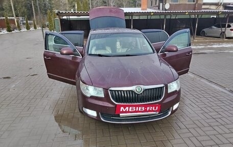 Skoda Superb III рестайлинг, 2008 год, 1 350 000 рублей, 3 фотография