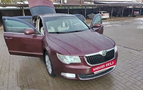 Skoda Superb III рестайлинг, 2008 год, 1 350 000 рублей, 5 фотография