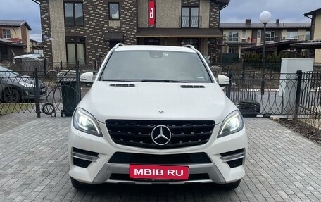 Mercedes-Benz M-Класс, 2012 год, 2 900 000 рублей, 2 фотография