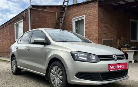 Volkswagen Polo VI (EU Market), 2014 год, 825 000 рублей, 4 фотография