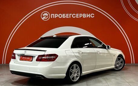 Mercedes-Benz E-Класс, 2012 год, 1 870 000 рублей, 5 фотография