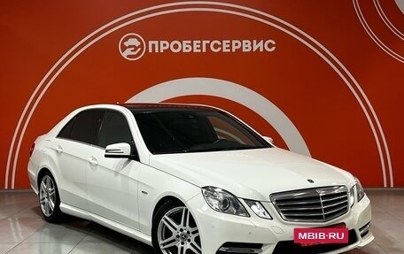 Mercedes-Benz E-Класс, 2012 год, 1 870 000 рублей, 3 фотография