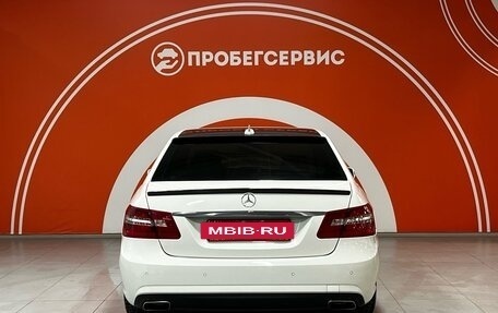 Mercedes-Benz E-Класс, 2012 год, 1 870 000 рублей, 6 фотография