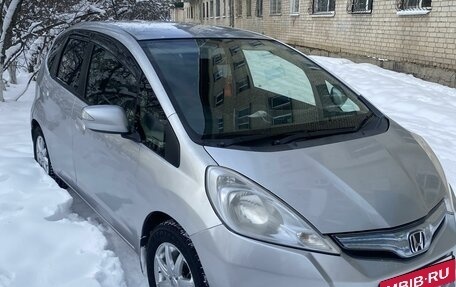 Honda Fit III, 2011 год, 900 000 рублей, 4 фотография