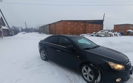 Chevrolet Cruze II, 2009 год, 700 000 рублей, 4 фотография