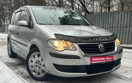 Volkswagen Touran III, 2007 год, 725 000 рублей, 4 фотография