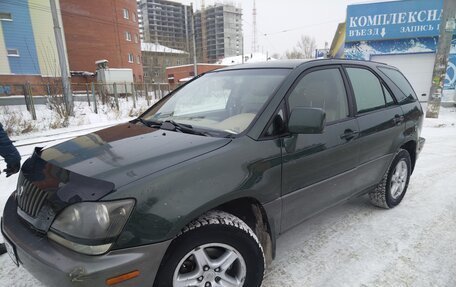 Lexus RX IV рестайлинг, 1998 год, 880 000 рублей, 2 фотография