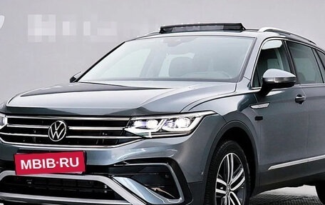 Volkswagen Tiguan II, 2021 год, 3 480 000 рублей, 3 фотография