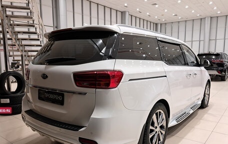 KIA Carnival III, 2018 год, 3 550 000 рублей, 5 фотография