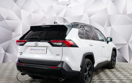 Toyota RAV4, 2021 год, 3 599 000 рублей, 5 фотография