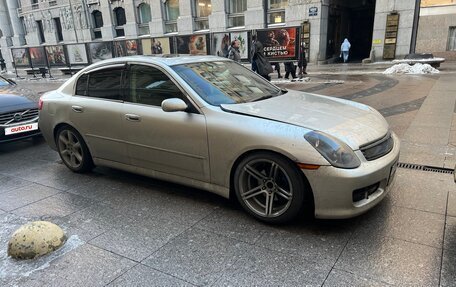 Nissan Skyline, 2001 год, 1 200 000 рублей, 2 фотография